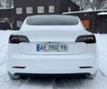 Белый Тесла Модель 3, объемом двигателя 0 л и пробегом 34 тыс. км за 20500 $, фото 5 на Automoto.ua