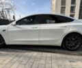 Белый Тесла Модель 3, объемом двигателя 0 л и пробегом 136 тыс. км за 16450 $, фото 3 на Automoto.ua