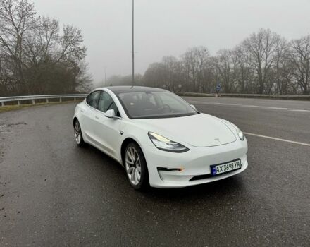 Белый Тесла Модель 3, объемом двигателя 0 л и пробегом 101 тыс. км за 18999 $, фото 1 на Automoto.ua