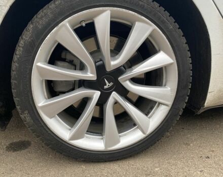 Белый Тесла Модель 3, объемом двигателя 0 л и пробегом 135 тыс. км за 17500 $, фото 9 на Automoto.ua