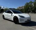 Білий Тесла Модель 3, об'ємом двигуна 0 л та пробігом 82 тис. км за 16400 $, фото 2 на Automoto.ua