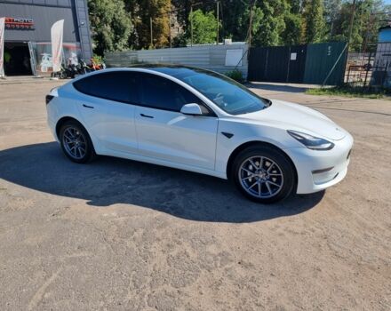 Белый Тесла Модель 3, объемом двигателя 0 л и пробегом 225 тыс. км за 16205 $, фото 2 на Automoto.ua