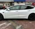Белый Тесла Модель 3, объемом двигателя 0 л и пробегом 65 тыс. км за 15990 $, фото 2 на Automoto.ua