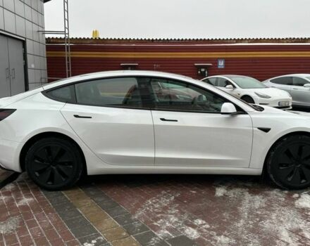 Белый Тесла Модель 3, объемом двигателя 0 л и пробегом 65 тыс. км за 15990 $, фото 3 на Automoto.ua