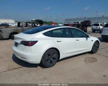 Білий Тесла Модель 3, об'ємом двигуна 0 л та пробігом 13 тис. км за 13000 $, фото 3 на Automoto.ua