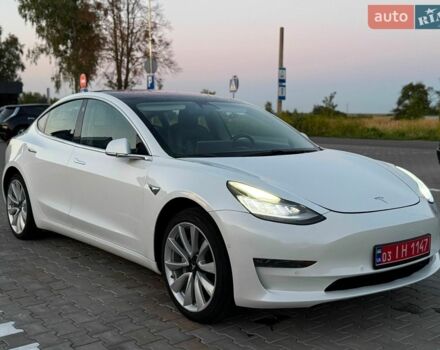 Белый Тесла Модель 3, объемом двигателя 0 л и пробегом 255 тыс. км за 13400 $, фото 80 на Automoto.ua