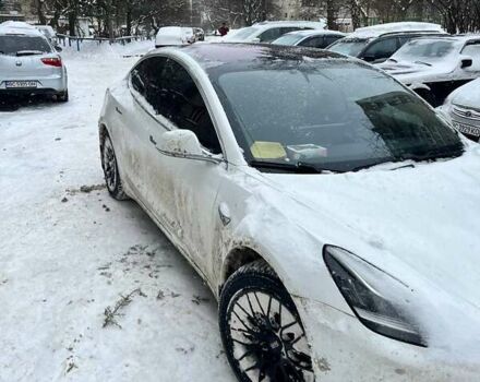 Белый Тесла Модель 3, объемом двигателя 0 л и пробегом 165 тыс. км за 16200 $, фото 1 на Automoto.ua