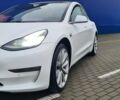 Белый Тесла Модель 3, объемом двигателя 0 л и пробегом 247 тыс. км за 13950 $, фото 1 на Automoto.ua