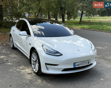 Белый Тесла Модель 3, объемом двигателя 0 л и пробегом 79 тыс. км за 19800 $, фото 39 на Automoto.ua