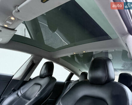 Білий Тесла Модель 3, об'ємом двигуна 0 л та пробігом 247 тис. км за 13999 $, фото 17 на Automoto.ua