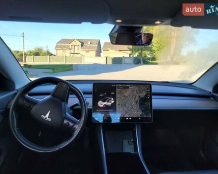 Тесла Модель 3 2017 в Львове на Automoto.ua Белый Тесла Модель 3, объемом двигателя 0 л и пробегом 199 тыс. км за 15999 $, фото 27 на Automoto.ua