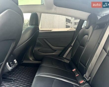 Белый Тесла Модель 3, объемом двигателя 0 л и пробегом 86 тыс. км за 19999 $, фото 14 на Automoto.ua