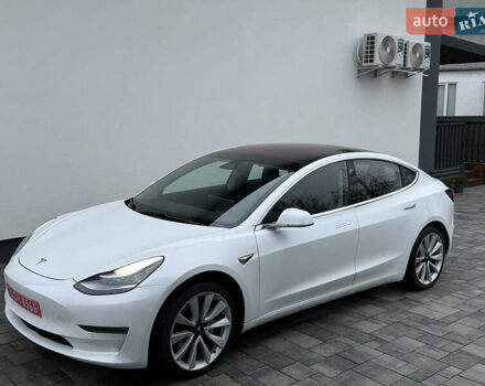 Білий Тесла Модель 3, об'ємом двигуна 0 л та пробігом 247 тис. км за 13999 $, фото 7 на Automoto.ua