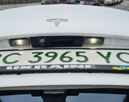 Белый Тесла Модель 3, объемом двигателя 0 л и пробегом 220 тыс. км за 13750 $, фото 5 на Automoto.ua