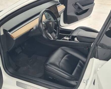 Белый Тесла Модель 3, объемом двигателя 0 л и пробегом 190 тыс. км за 13450 $, фото 29 на Automoto.ua
