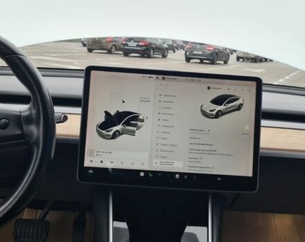 Белый Тесла Модель 3, объемом двигателя 0 л и пробегом 220 тыс. км за 13750 $, фото 1 на Automoto.ua