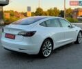 Белый Тесла Модель 3, объемом двигателя 0 л и пробегом 255 тыс. км за 13400 $, фото 13 на Automoto.ua