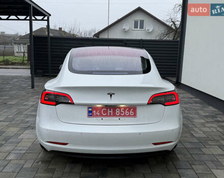 Білий Тесла Модель 3, об'ємом двигуна 0 л та пробігом 247 тис. км за 13999 $, фото 8 на Automoto.ua