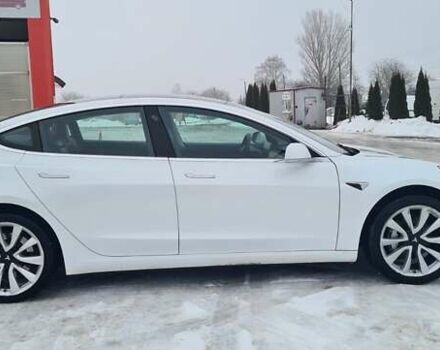 Белый Тесла Модель 3, объемом двигателя 0 л и пробегом 190 тыс. км за 13450 $, фото 13 на Automoto.ua