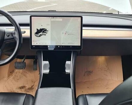 Белый Тесла Модель 3, объемом двигателя 0 л и пробегом 247 тыс. км за 13950 $, фото 30 на Automoto.ua