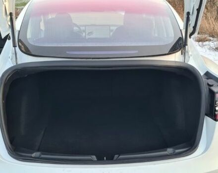 Белый Тесла Модель 3, объемом двигателя 0 л и пробегом 220 тыс. км за 13750 $, фото 15 на Automoto.ua