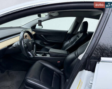 Білий Тесла Модель 3, об'ємом двигуна 0 л та пробігом 247 тис. км за 13999 $, фото 14 на Automoto.ua