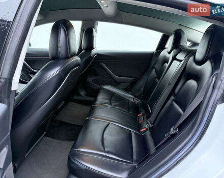 Білий Тесла Модель 3, об'ємом двигуна 0 л та пробігом 247 тис. км за 13999 $, фото 13 на Automoto.ua