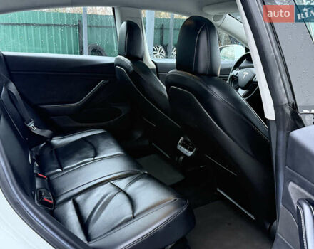 Білий Тесла Модель 3, об'ємом двигуна 0 л та пробігом 247 тис. км за 13999 $, фото 12 на Automoto.ua