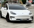 Белый Тесла Модель 3, объемом двигателя 0 л и пробегом 86 тыс. км за 19999 $, фото 1 на Automoto.ua