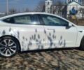 Белый Тесла Модель 3, объемом двигателя 0 л и пробегом 220 тыс. км за 13750 $, фото 29 на Automoto.ua