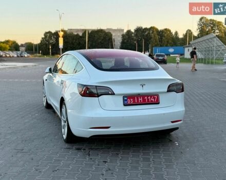 Белый Тесла Модель 3, объемом двигателя 0 л и пробегом 255 тыс. км за 13400 $, фото 10 на Automoto.ua