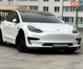 Белый Тесла Модель 3, объемом двигателя 0 л и пробегом 86 тыс. км за 19999 $, фото 3 на Automoto.ua