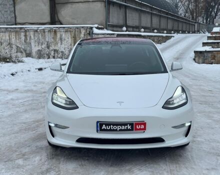 Белый Тесла Модель 3, объемом двигателя 0 л и пробегом 79 тыс. км за 20490 $, фото 1 на Automoto.ua