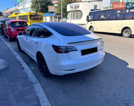 Белый Тесла Модель 3, объемом двигателя 0 л и пробегом 155 тыс. км за 20000 $, фото 15 на Automoto.ua