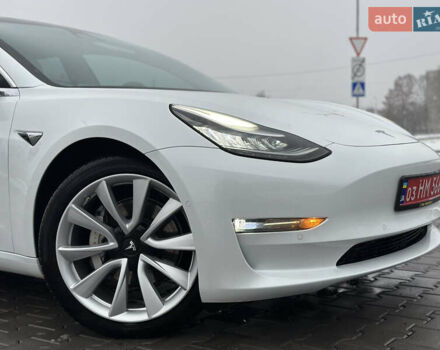 Білий Тесла Модель 3, об'ємом двигуна 0 л та пробігом 118 тис. км за 14999 $, фото 49 на Automoto.ua