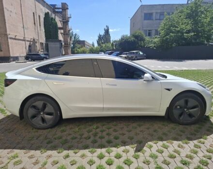 Білий Тесла Модель 3, об'ємом двигуна 0 л та пробігом 90 тис. км за 17507 $, фото 7 на Automoto.ua