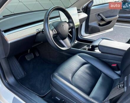 Тесла Модель 3 2018 у Одесі на Automoto.ua Білий Тесла Модель 3, об'ємом двигуна 0 л та пробігом 89 тис. км за 36000 $, фото 1 на Automoto.ua