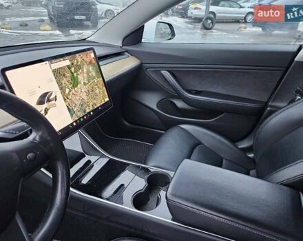 Белый Тесла Модель 3, объемом двигателя 0 л и пробегом 100 тыс. км за 14900 $, фото 12 на Automoto.ua