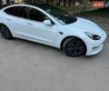 Білий Тесла Модель 3, об'ємом двигуна 0 л та пробігом 98 тис. км за 17400 $, фото 4 на Automoto.ua