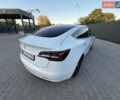 Белый Тесла Модель 3, объемом двигателя 0 л и пробегом 240 тыс. км за 18000 $, фото 26 на Automoto.ua