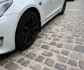 Белый Тесла Модель 3, объемом двигателя 0 л и пробегом 99 тыс. км за 15052 $, фото 2 на Automoto.ua