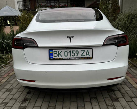 Белый Тесла Модель 3, объемом двигателя 0 л и пробегом 123 тыс. км за 16900 $, фото 8 на Automoto.ua