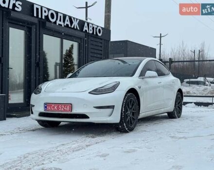 Білий Тесла Модель 3, об'ємом двигуна 0 л та пробігом 140 тис. км за 16000 $, фото 2 на Automoto.ua