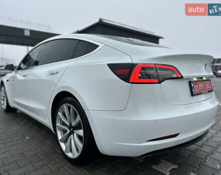 Білий Тесла Модель 3, об'ємом двигуна 0 л та пробігом 118 тис. км за 14999 $, фото 27 на Automoto.ua
