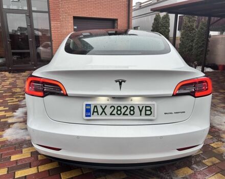 Белый Тесла Модель 3, объемом двигателя 0 л и пробегом 149 тыс. км за 16900 $, фото 5 на Automoto.ua