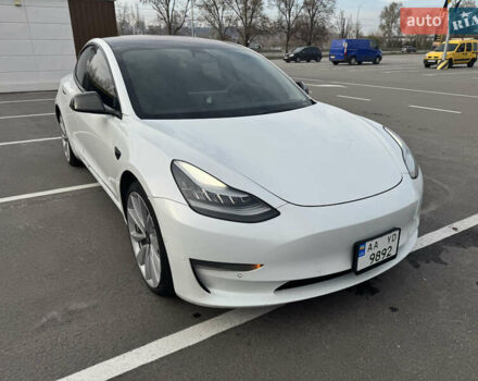 Белый Тесла Модель 3, объемом двигателя 0 л и пробегом 299 тыс. км за 16000 $, фото 1 на Automoto.ua