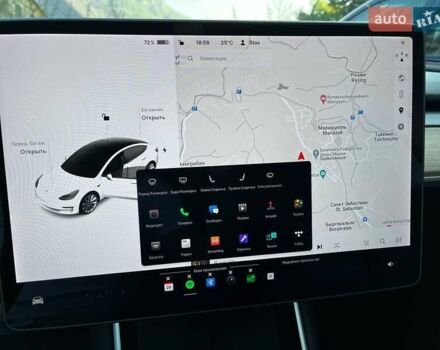 Тесла Модель 3 2018 у Одесі на Automoto.ua Білий Тесла Модель 3, об'ємом двигуна 0 л та пробігом 89 тис. км за 36000 $, фото 5 на Automoto.ua