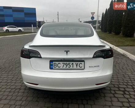 Белый Тесла Модель 3, объемом двигателя 0 л и пробегом 85 тыс. км за 19399 $, фото 12 на Automoto.ua
