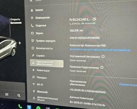 Белый Тесла Модель 3, объемом двигателя 0 л и пробегом 132 тыс. км за 14995 $, фото 16 на Automoto.ua