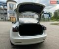 Білий Тесла Модель 3, об'ємом двигуна 0 л та пробігом 106 тис. км за 18000 $, фото 9 на Automoto.ua